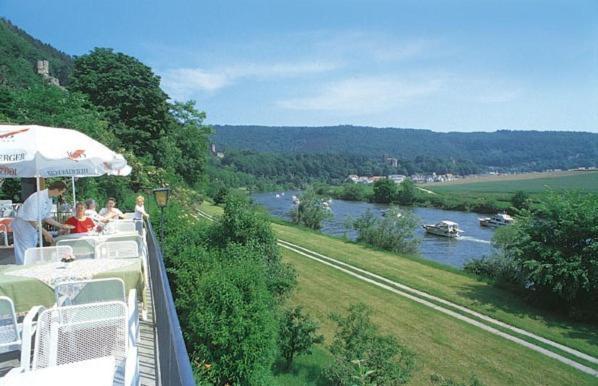 Vierburgeneck Hotel Neckarsteinach Exterior photo